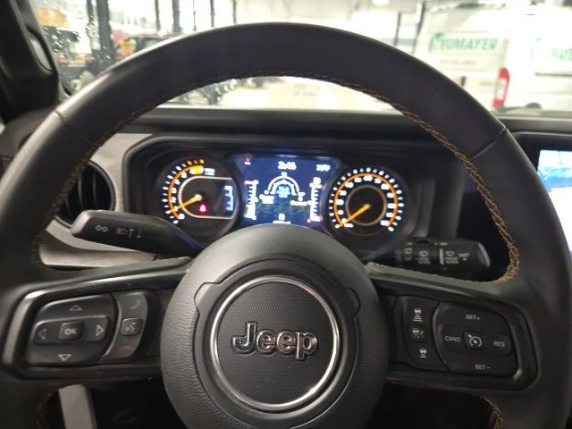 Used 2024 White Jeep Sport S image 17