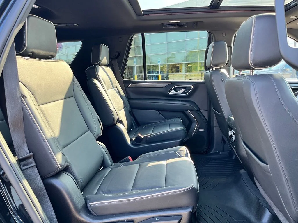 Used 2022 Black GMC SLT image 8
