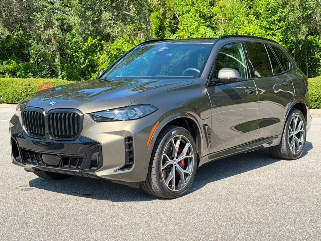2026 BMW X5 xDrive50e's photo