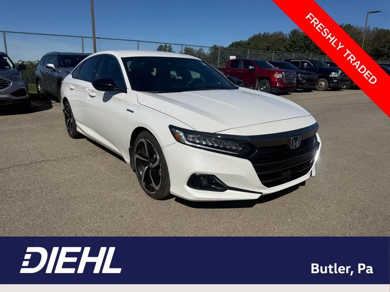 Used 2022  Honda Sport image 1