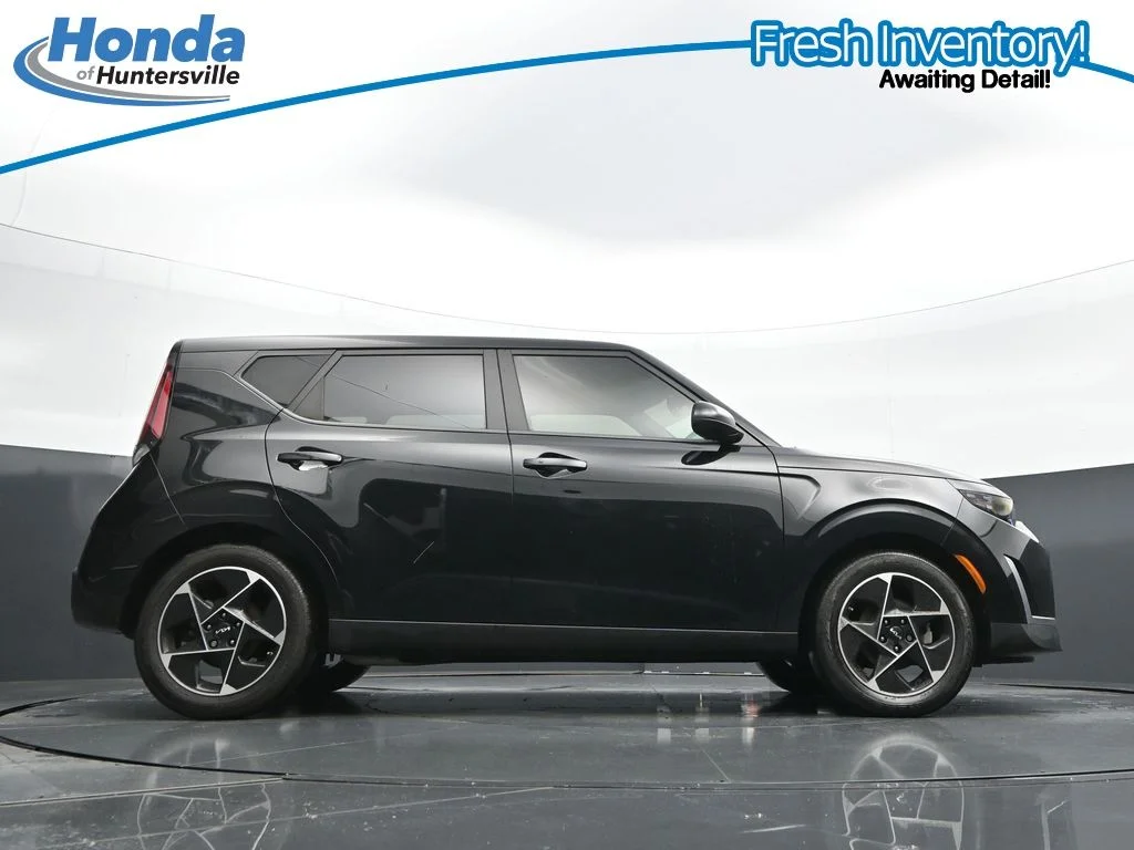 Used 2024 Black Kia EX image 34