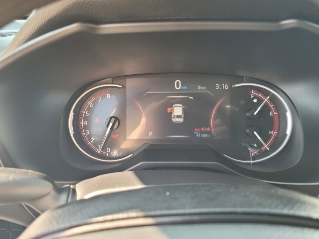 Used 2025 White Toyota LE image 29