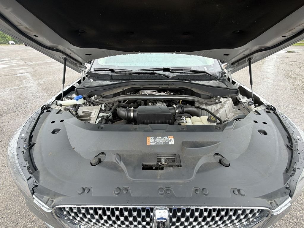 Used 2023 Silver Lincoln Standard image 27