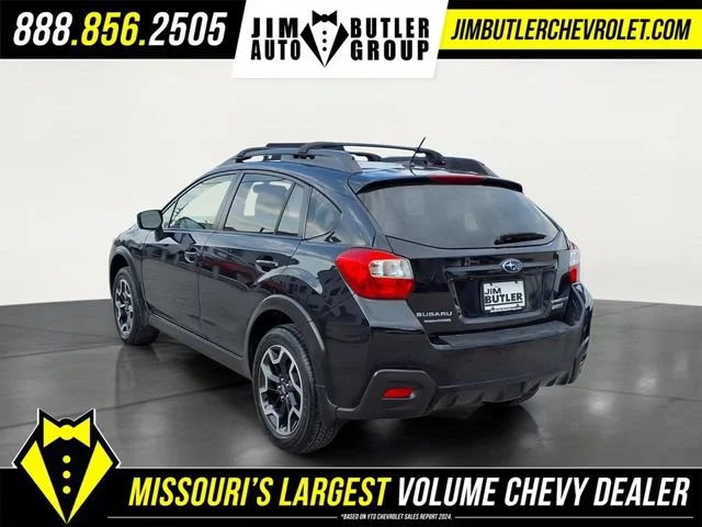 Used 2016  Subaru Premium image 2