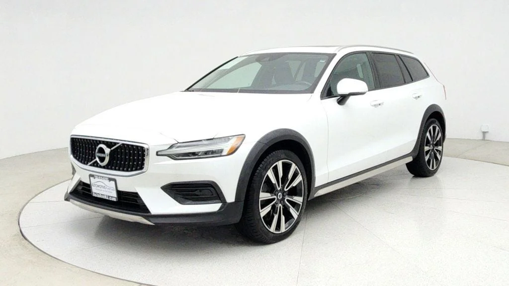 2020 Volvo V60 Cross Country T5 AWD Cross Country's photo