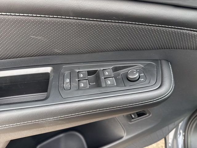 New 2026 Pure Gray Volkswagen 2.0T SE w/Technology image 26