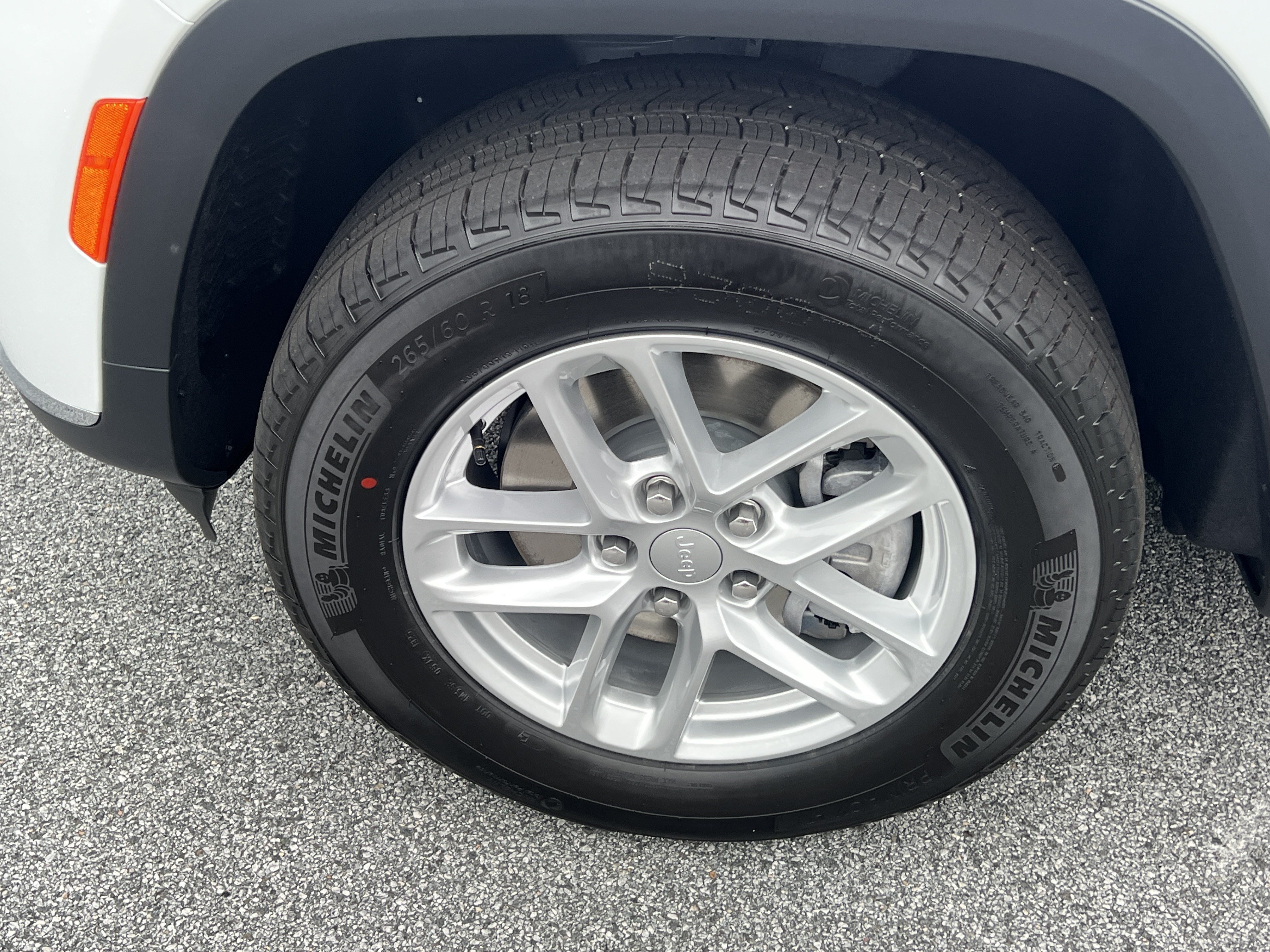 New 2026 Bright White Clearcoat Jeep Laredo image 14