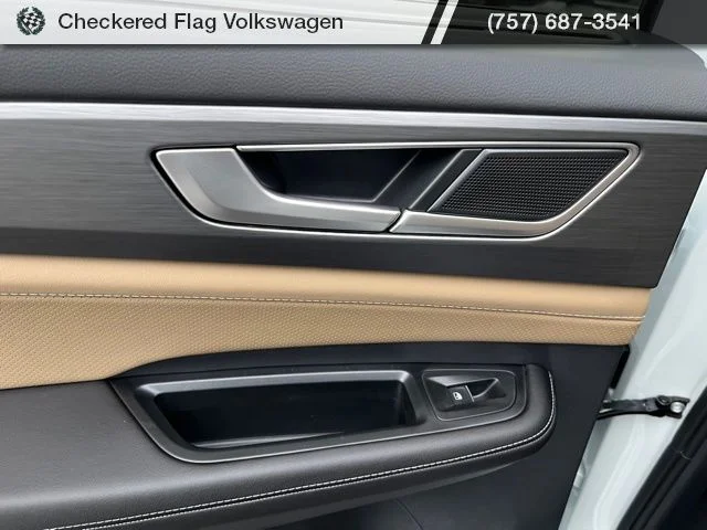 New 2026 White Volkswagen 2.0T SE w/Technology image 28