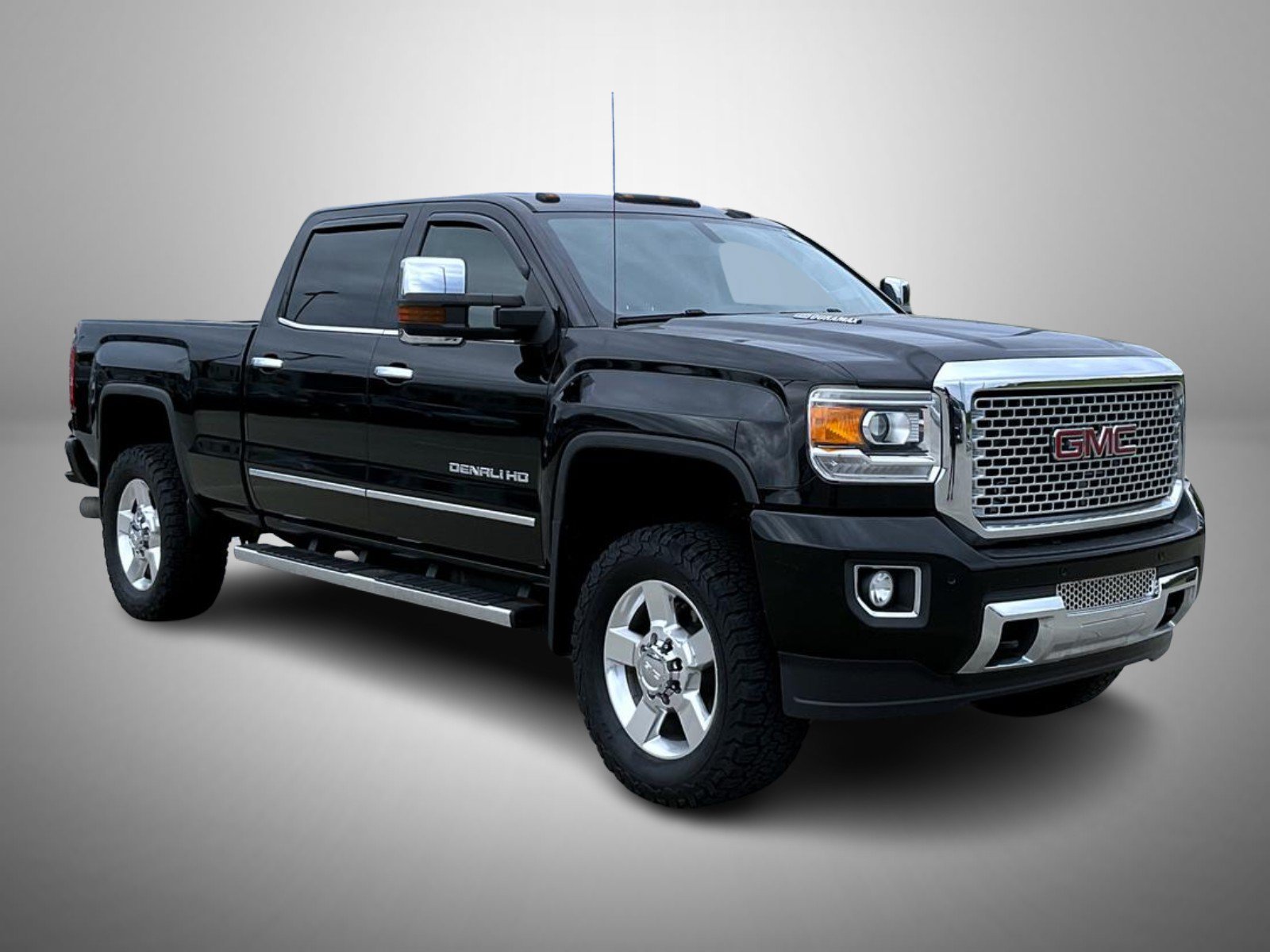 Used 2016 Black GMC Denali image 3