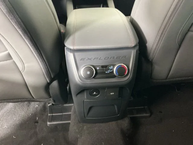 New 2026 Agate Black Metallic Ford Active image 26