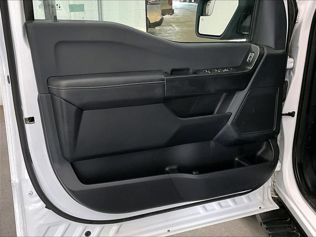Used 2023 Oxford White Ford XL image 9