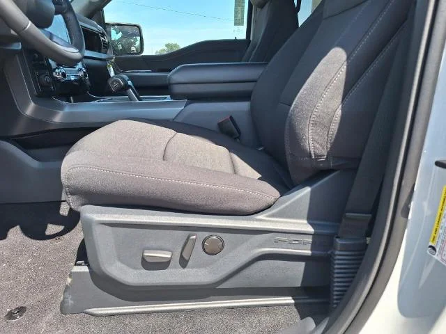 New 2026 Avalanche Ford XLT image 13