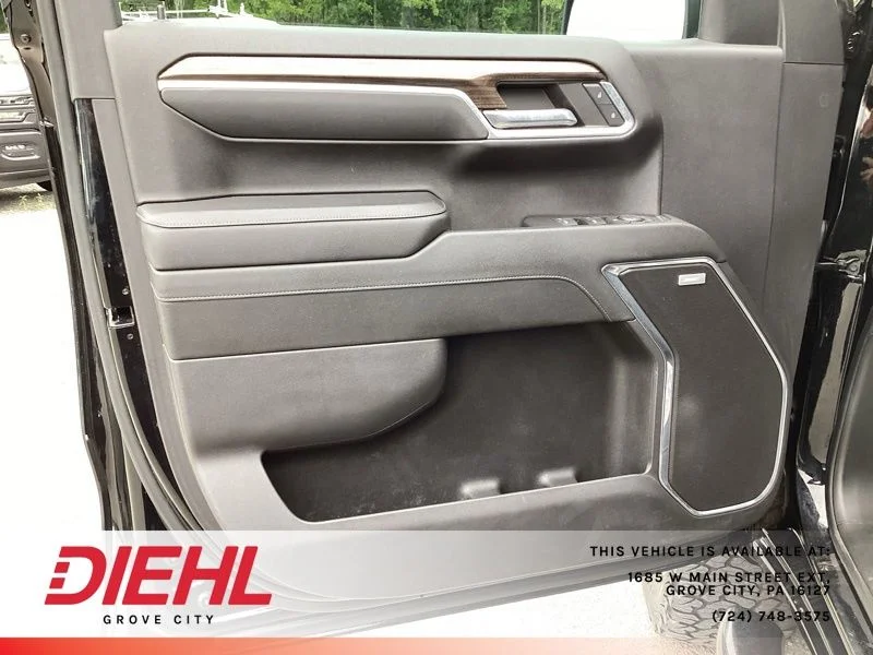 Used 2023 Black Chevrolet RST image 21