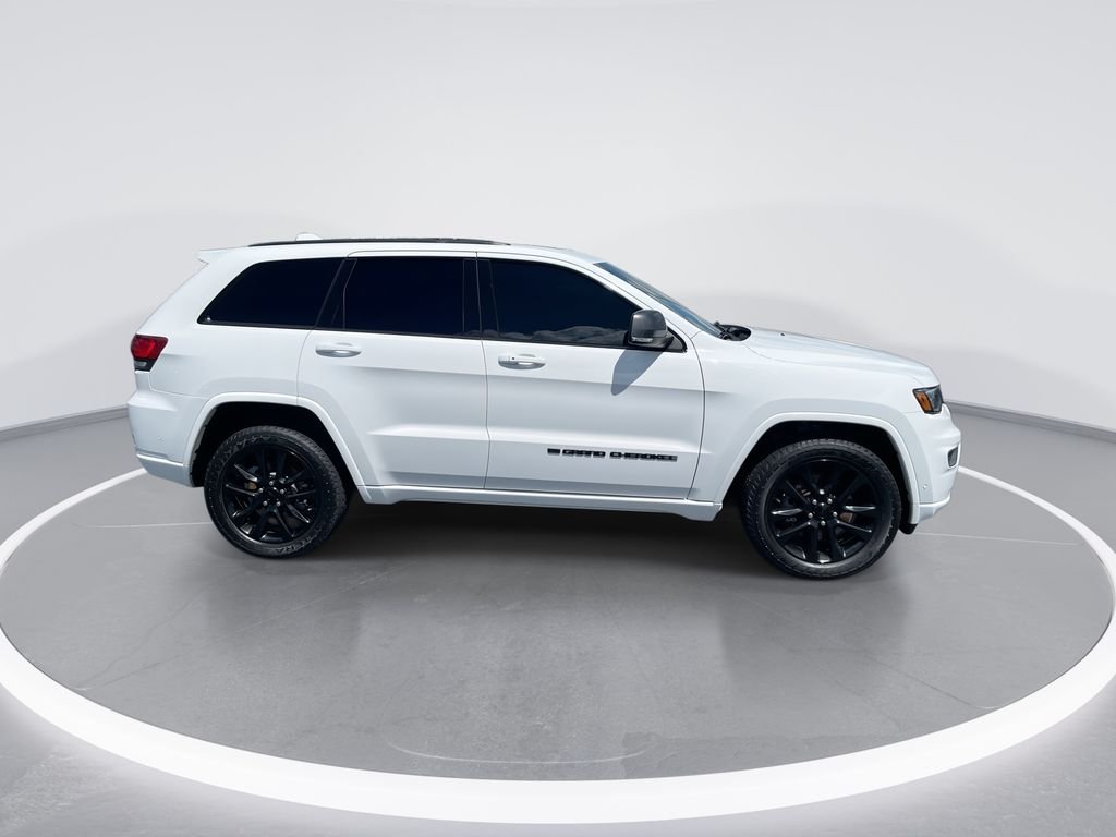 Used 2021 White Jeep Limited image 9