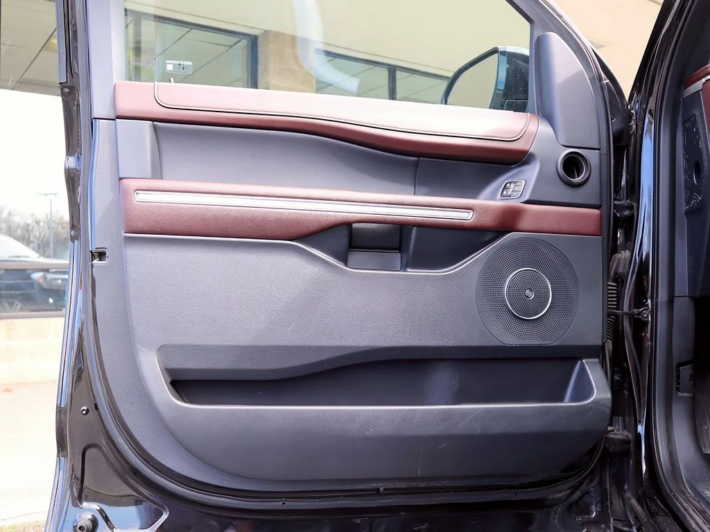 2023 Ford Expedition Limited - Photo 11