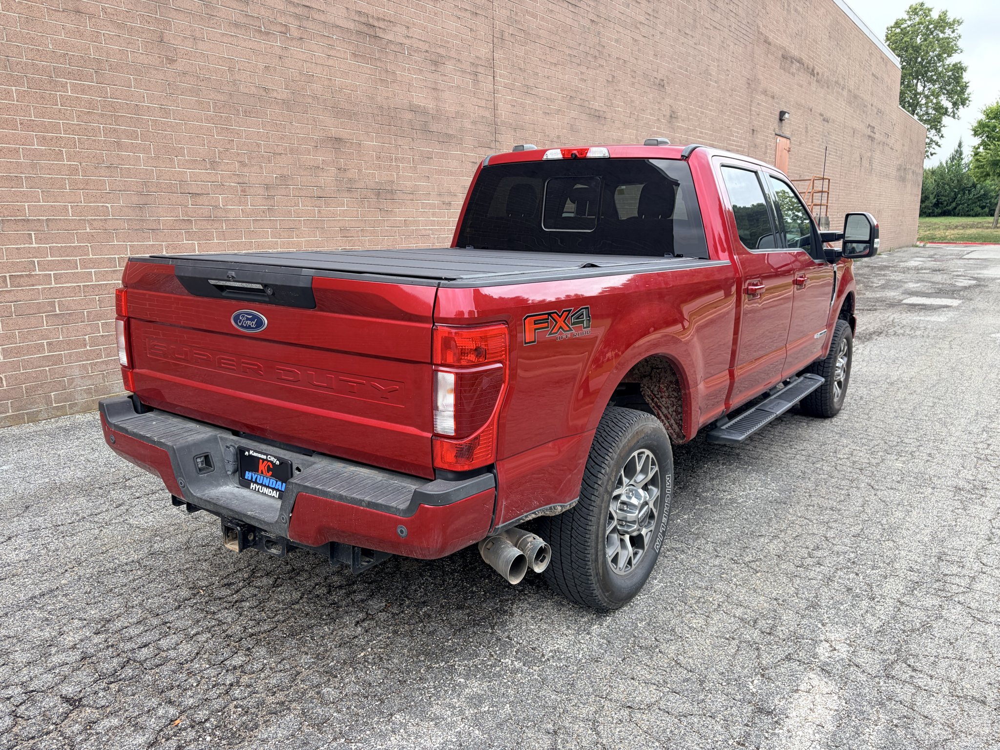 Used 2022 Rapid Red Metallic Tinted Clearcoat Ford LARIAT image 5
