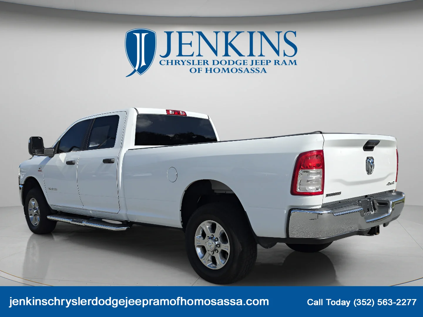 Used 2024 Bright White Clearcoat Ram Big Horn image 6