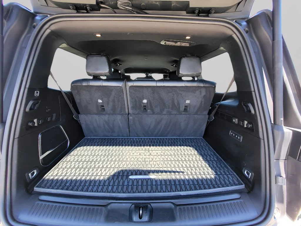Used 2024 Baltic Gray Metallic Clearcoat Jeep Series III image 24
