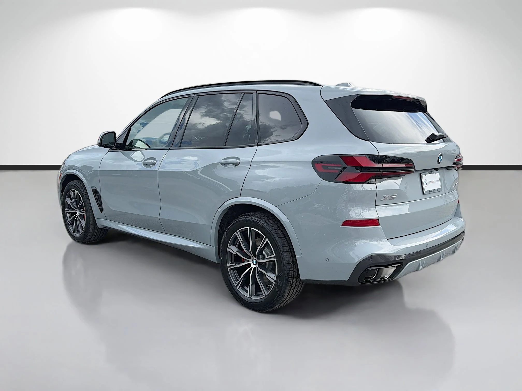 New 2026 Brooklyn Grey Metallic BMW xDrive40i image 5