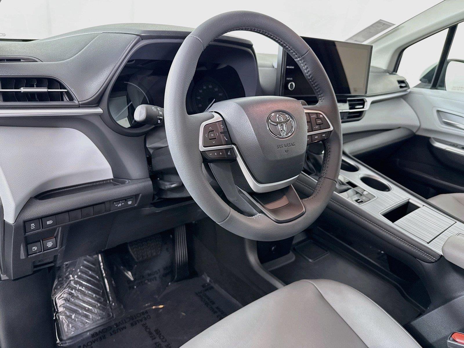 Certified Used 2026 Wind Chill Pearl Toyota XLE image 4