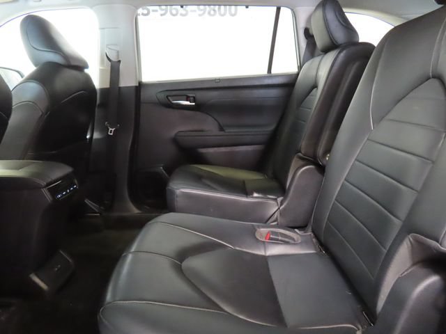 Used 2023 White Toyota XLE image 33