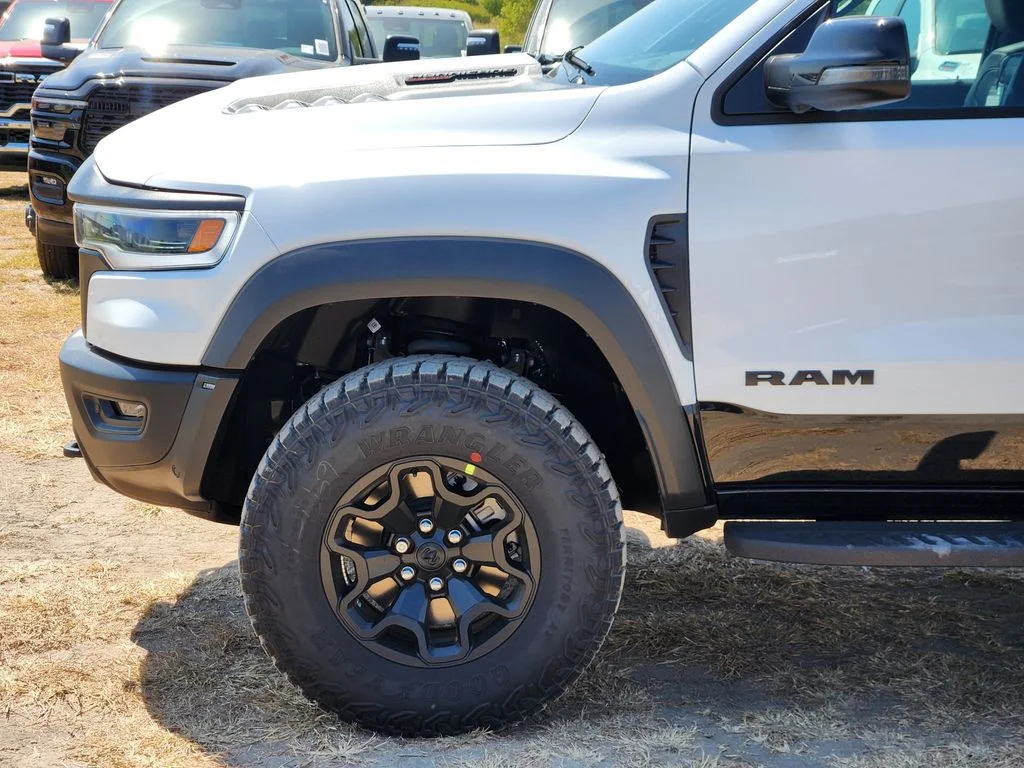 New 2027 Bright White Clear-Coat Exterior Paint RAM RHO image 6