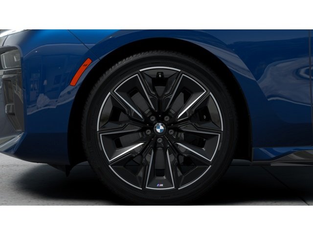 New 2026 Tanzanite Blue II Metallic BMW 740i image 7