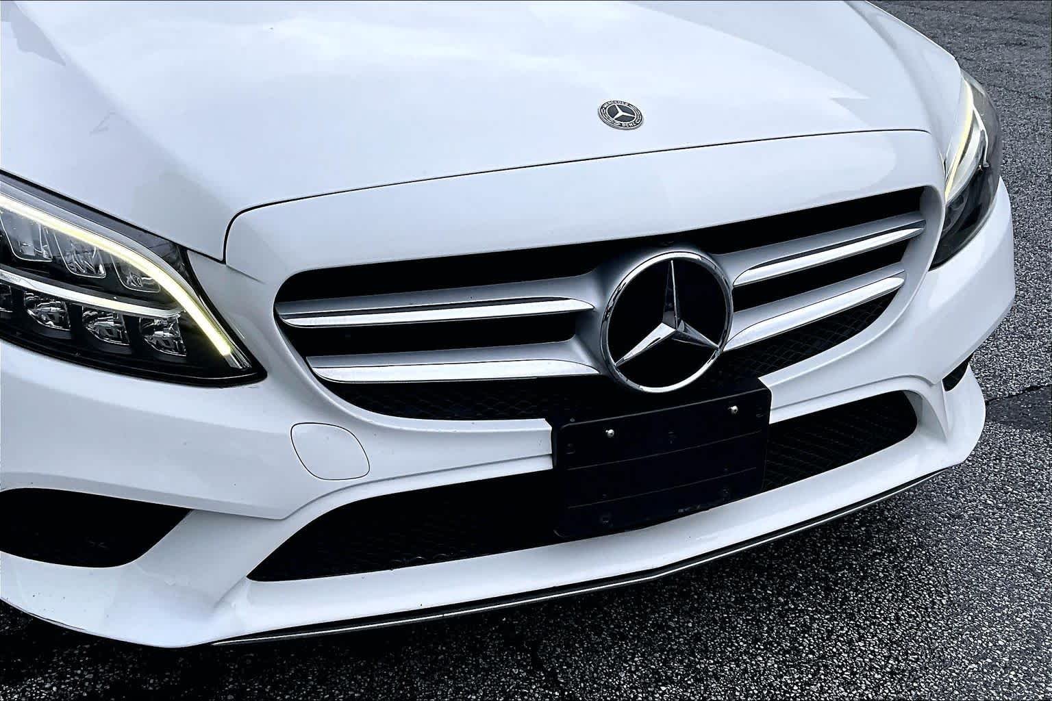 Used 2019 Polar White Mercedes-Benz C 300 image 29