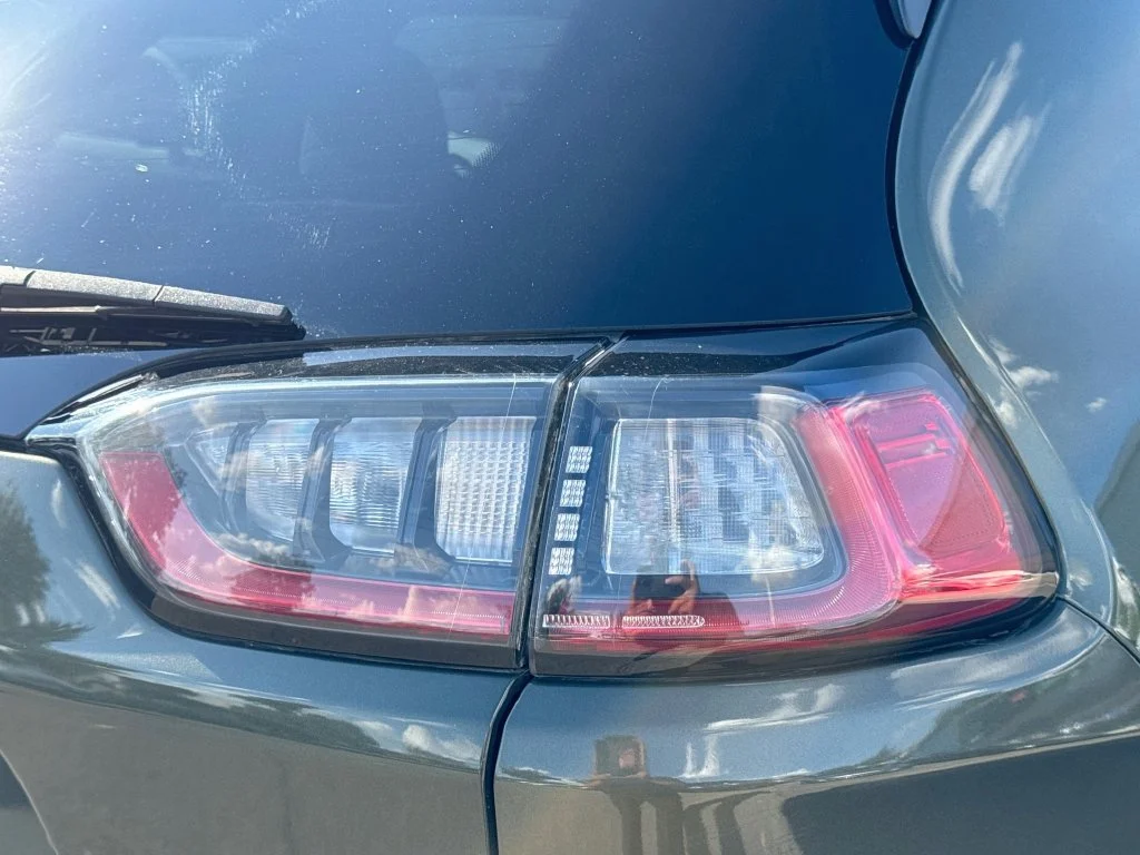Used 2020 Green Jeep Latitude image 31