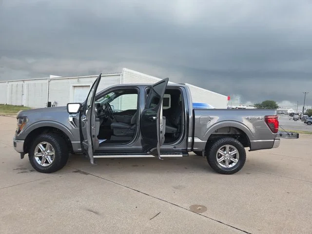 Used 2024 Gray Ford XLT image 29