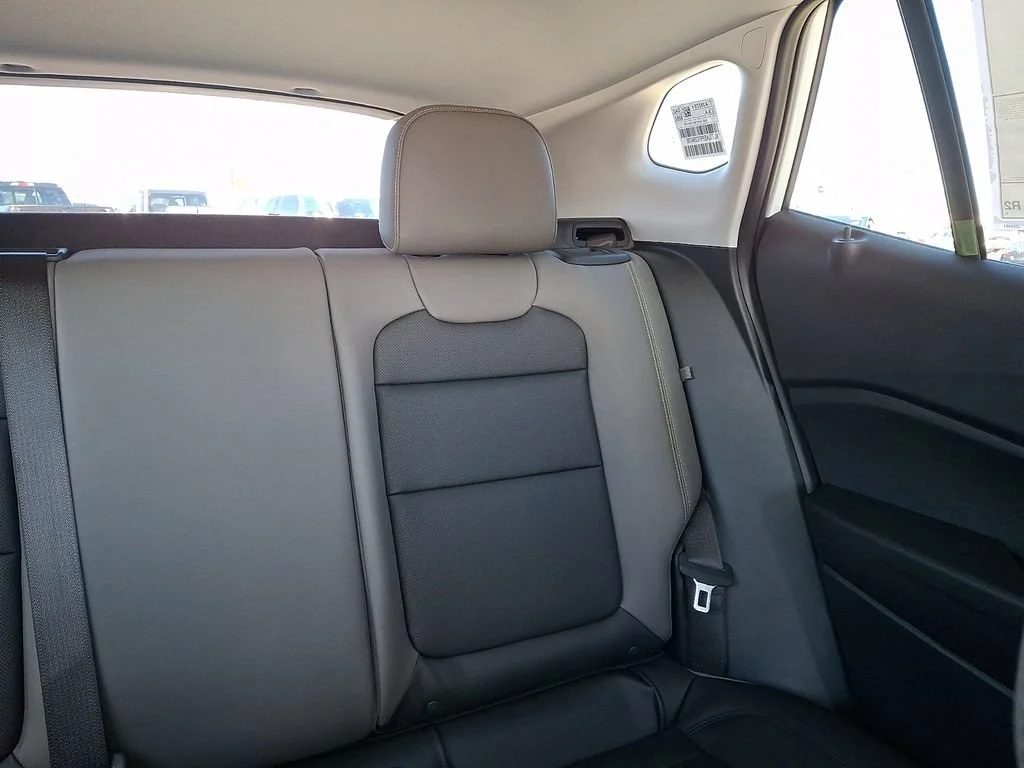 New 2026 Summit White Chevrolet ACTIV image 15