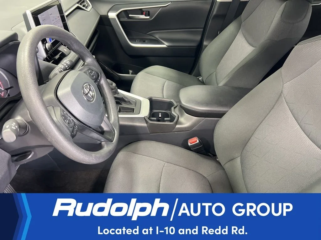 Used 2025 White Toyota XLE image 9