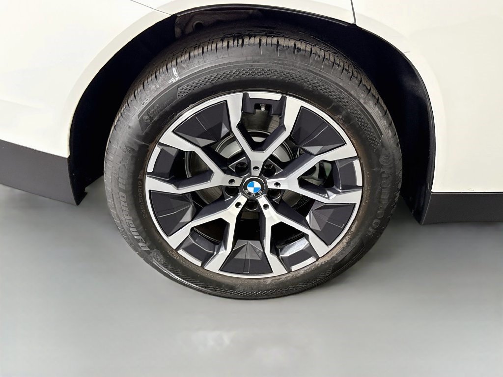 Used 2026 Alpine White BMW 30 xDrive image 29