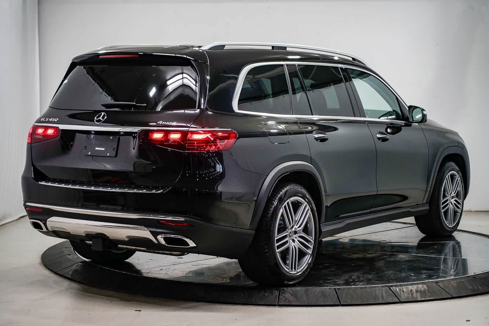 New 2026 Black Mercedes-Benz GLS 450 image 4