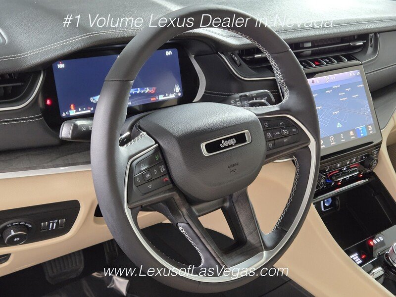Used 2024 Bright White Clearcoat Jeep Limited image 30