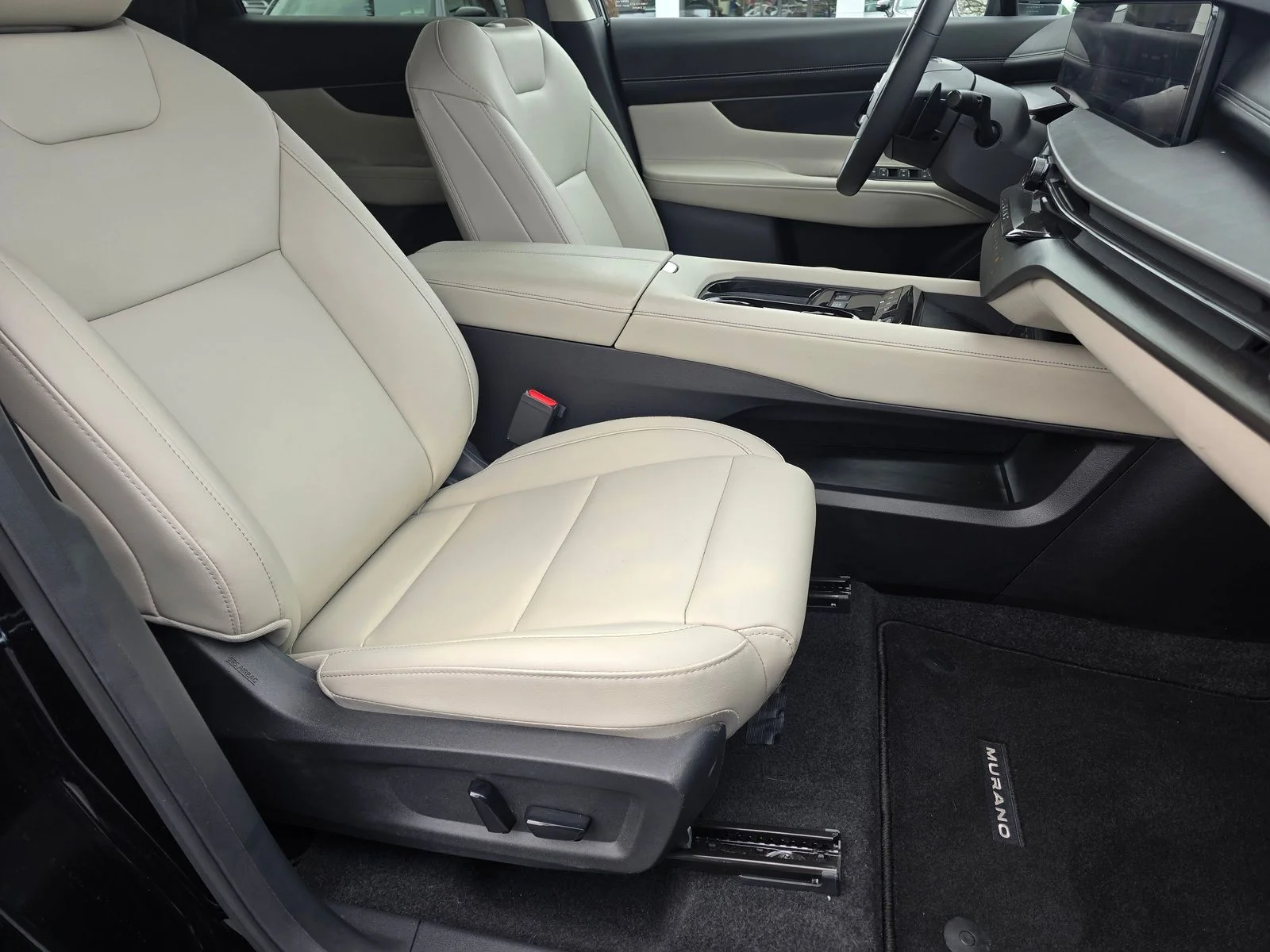 2025 Nissan Murano SV - Photo 29