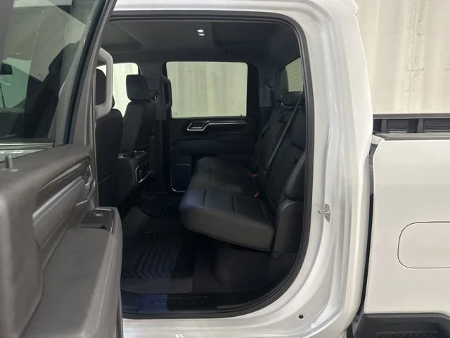 Used 2025 Summit White Chevrolet LTZ image 14