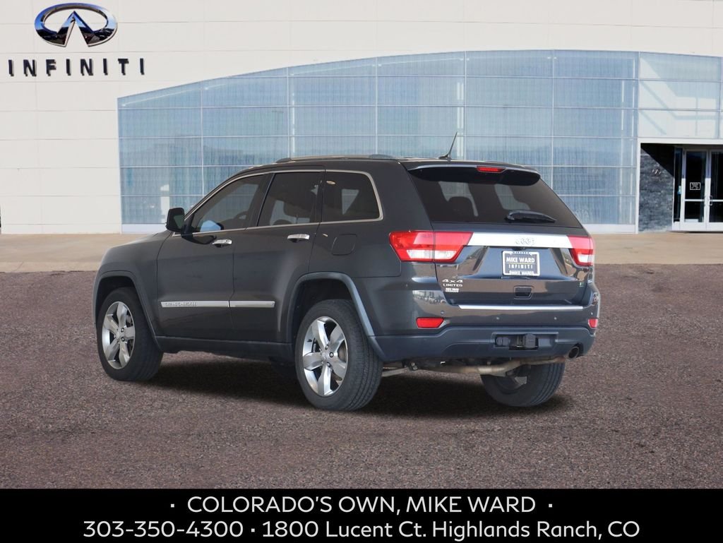 Used 2011 Gray Jeep Limited image 3