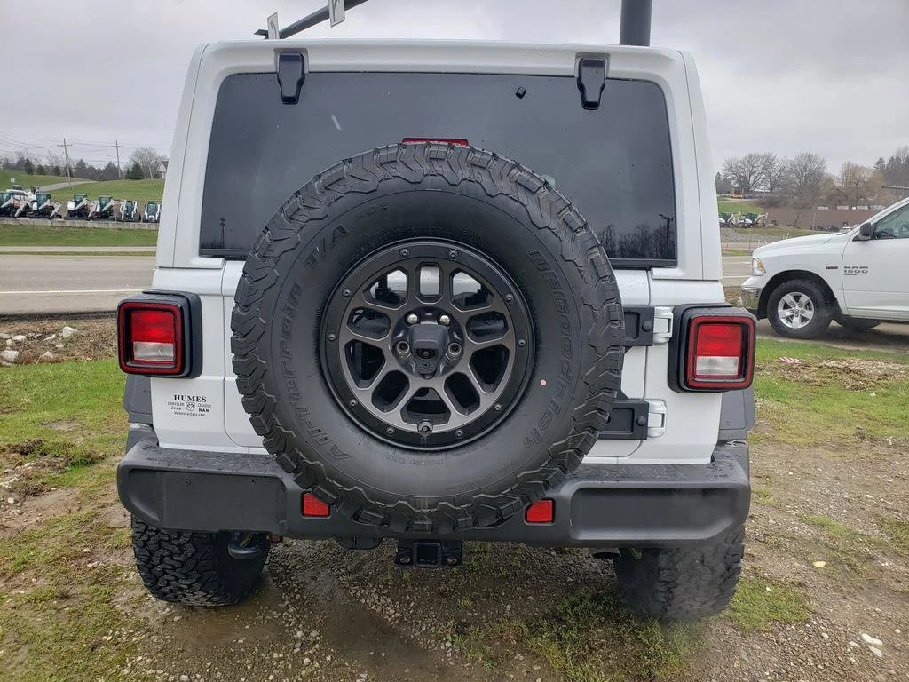 Used 2023 Bright White Clearcoat Jeep High Tide image 4