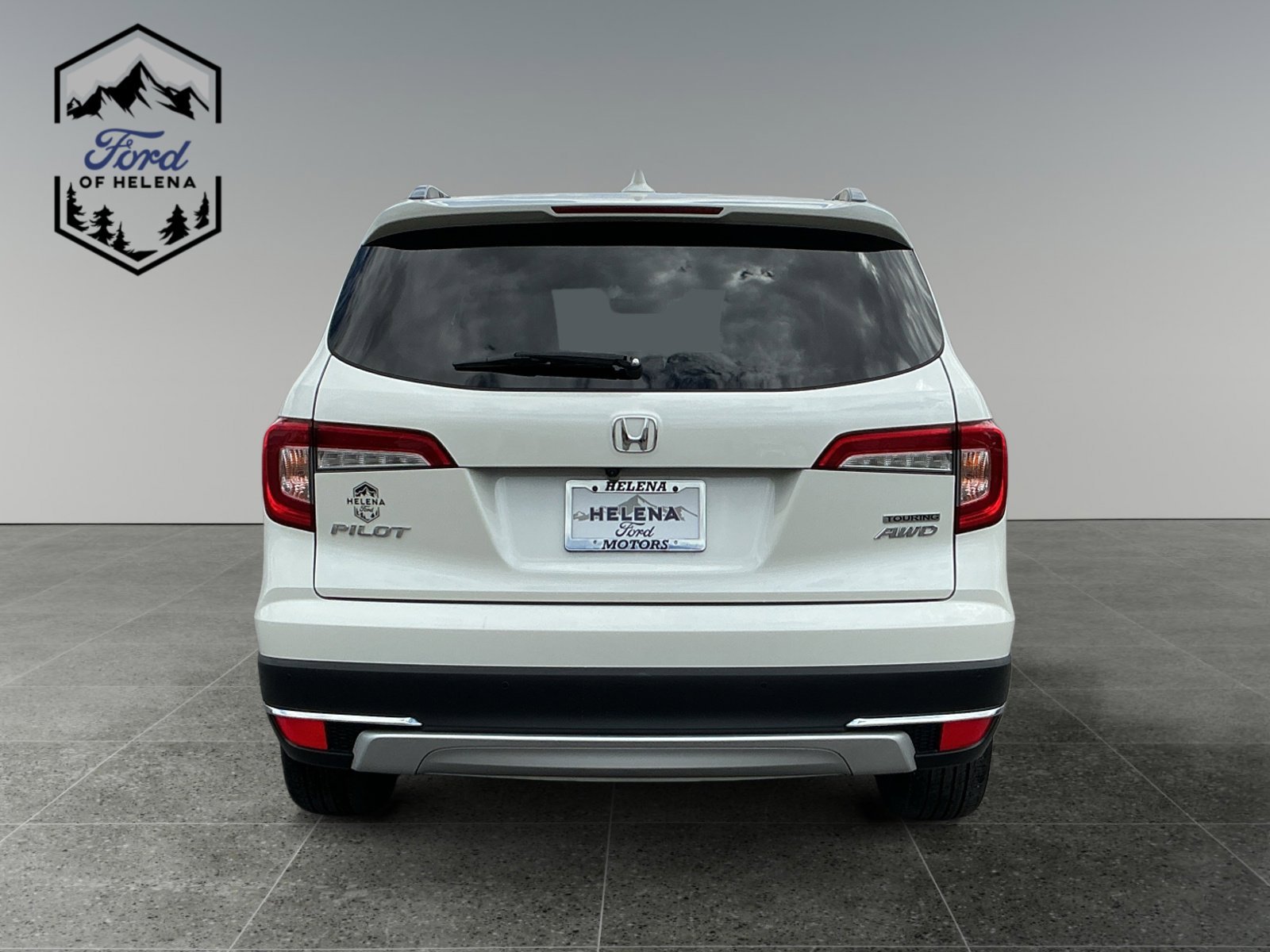 Used 2019 White Honda Touring 8-Passenger image 4
