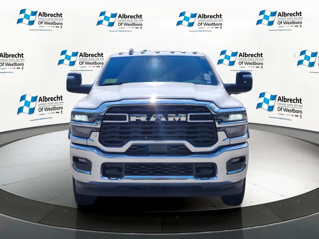 New 2026 Bright White Clearcoat RAM Tradesman image 8