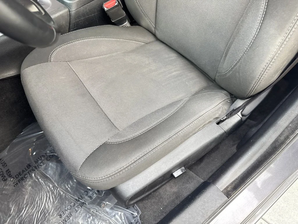Used 2018 Gray Dodge SXT image 28