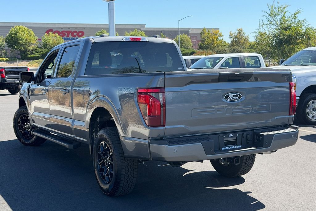 New 2026 Carbonized Gray Metallic Ford XLT image 13