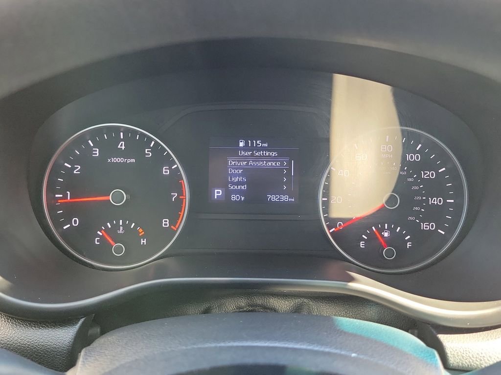 Used 2022 Red Kia LX image 25
