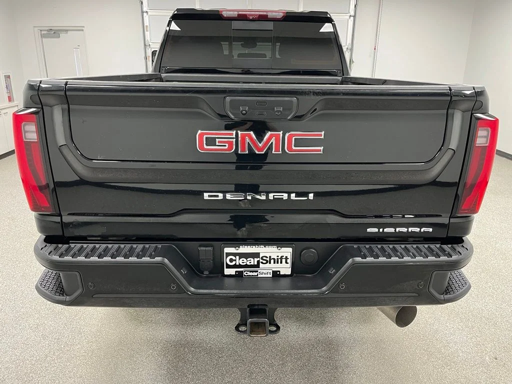 Used 2024 Black GMC Denali image 8