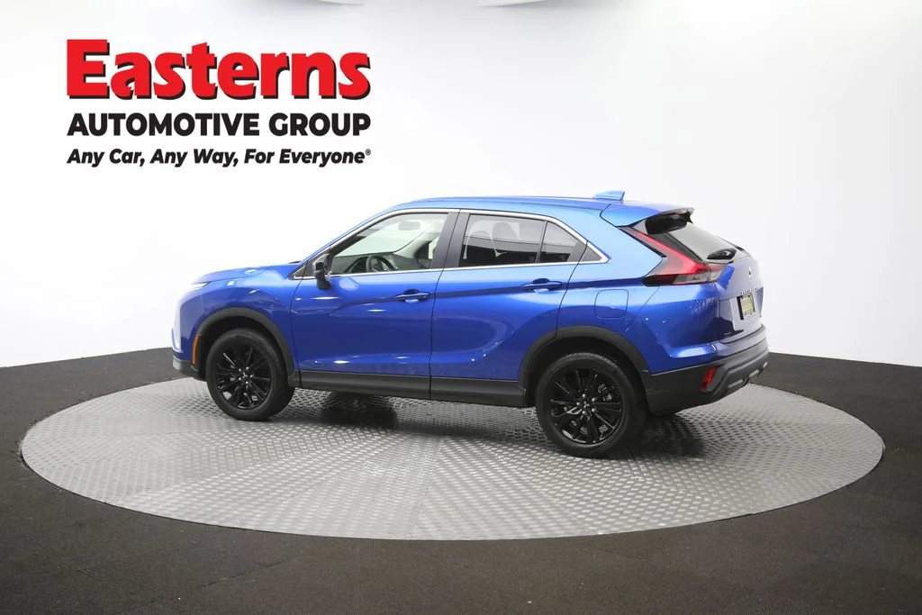 Used 2026 Blue Mitsubishi LE image 63