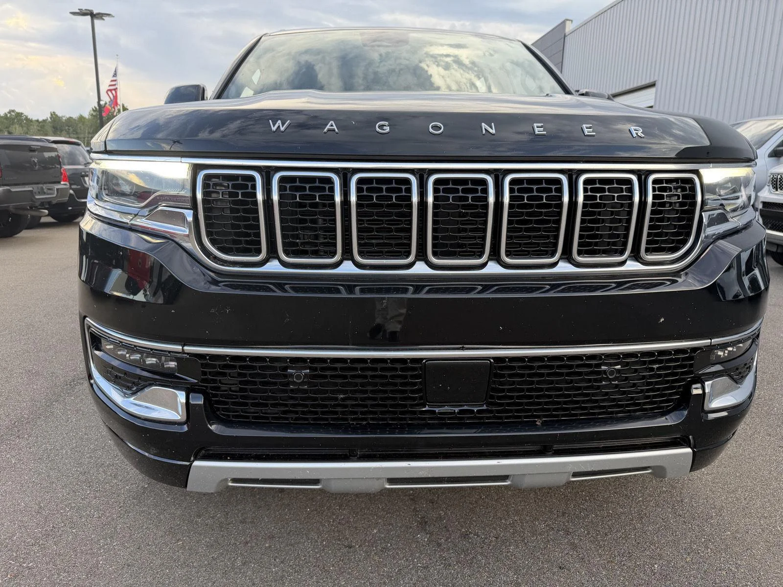 Used 2024 Diamond Black Crystal Pearlcoat Jeep Series II image 25