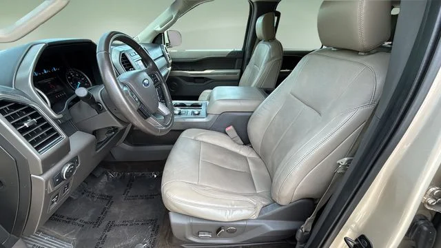 Used 2018 Gold Ford XLT image 18