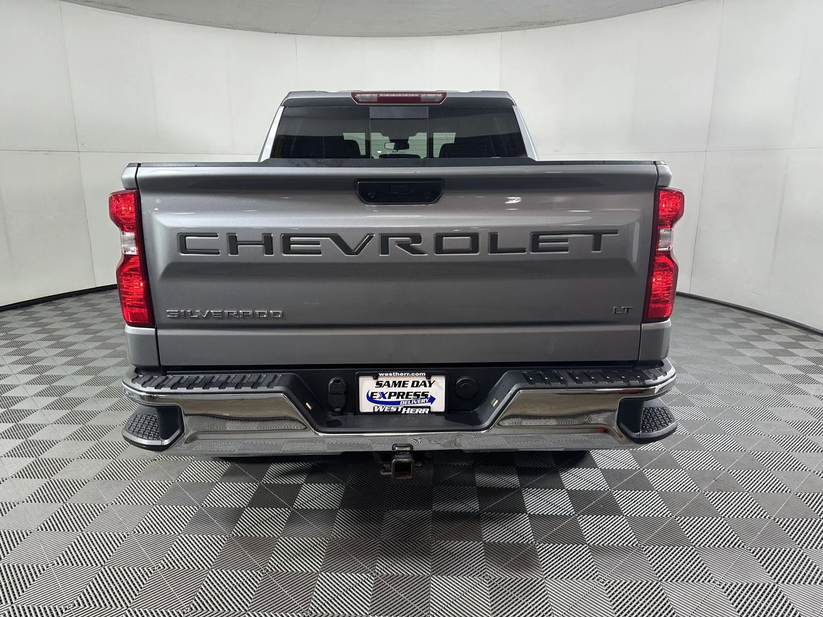 Used 2023 Sterling Gray Metallic Chevrolet LT image 16
