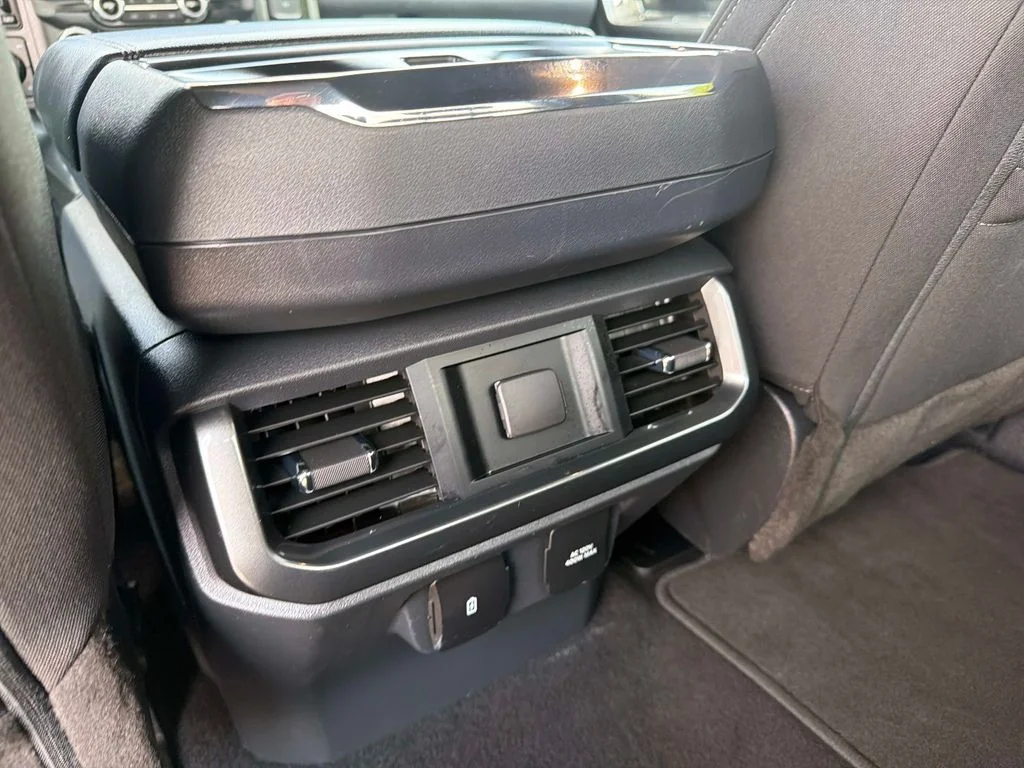 Used 2023 White Ford XLT image 17